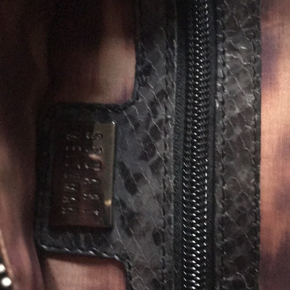 Handbag - Picture 7 of 8